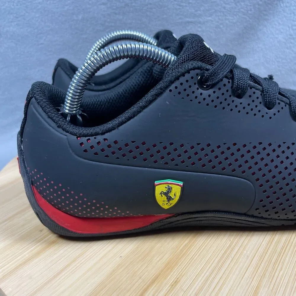 Puma Ferrari Drift Cat 5 Ultra Youth Size 5C Black Athletic Shoes Sneakers